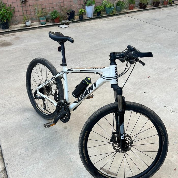 捷安特ATX777山地車鋁合金車架S碼，26寸輪組，適合身高160到178，禧瑪