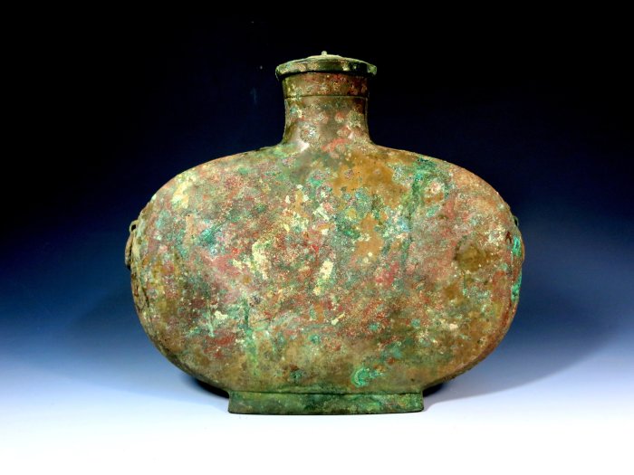 中国美術　漢 青銅製 雙環乳釘紋圓壺』置物 賞物 貴重物品 木易楊古董文物】國之重寶.西漢雙獸首銜耳環青銅扁壺..限面交| Yahoo拍賣