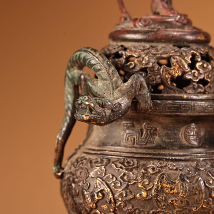 珍品舊藏收純銅銅高浮雕彩繪盤龍蓋熏香爐工藝精湛器形款式精美重950克
