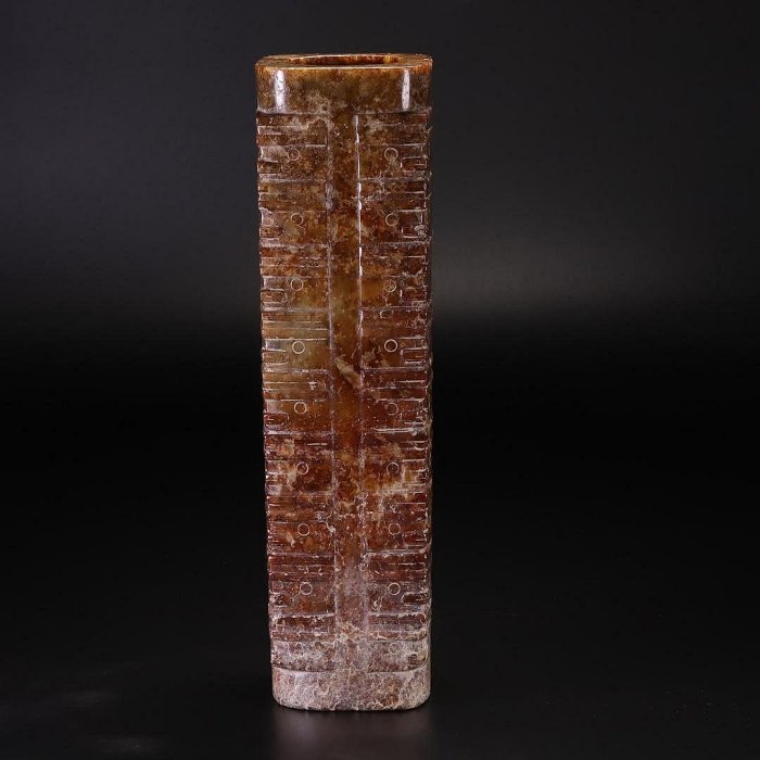 良渚石器玉文化琮擺件尺寸：7.1x7.4x27.2cm重2119克NO1684 古玉擺件