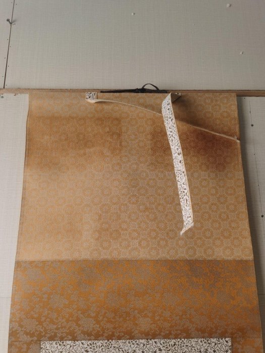 嚴選日本回流善海作守護龍掛軸，紙畫綾裱精心裝裱，尺寸29.8x68.5公分