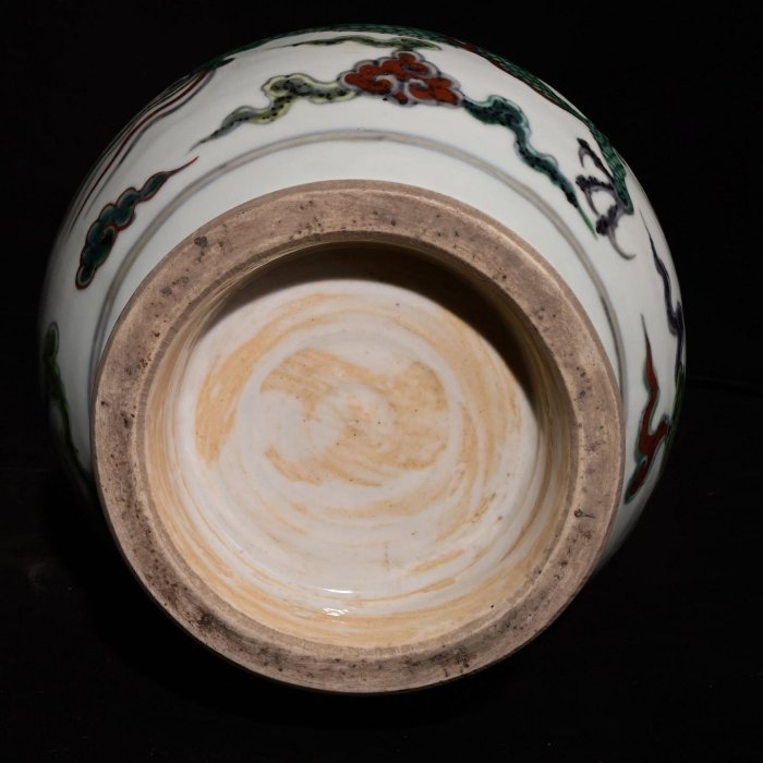 大明洪武年制五彩龍紋雙耳瓶，高33×18厘米??70028072禦窯、 青花、古玩