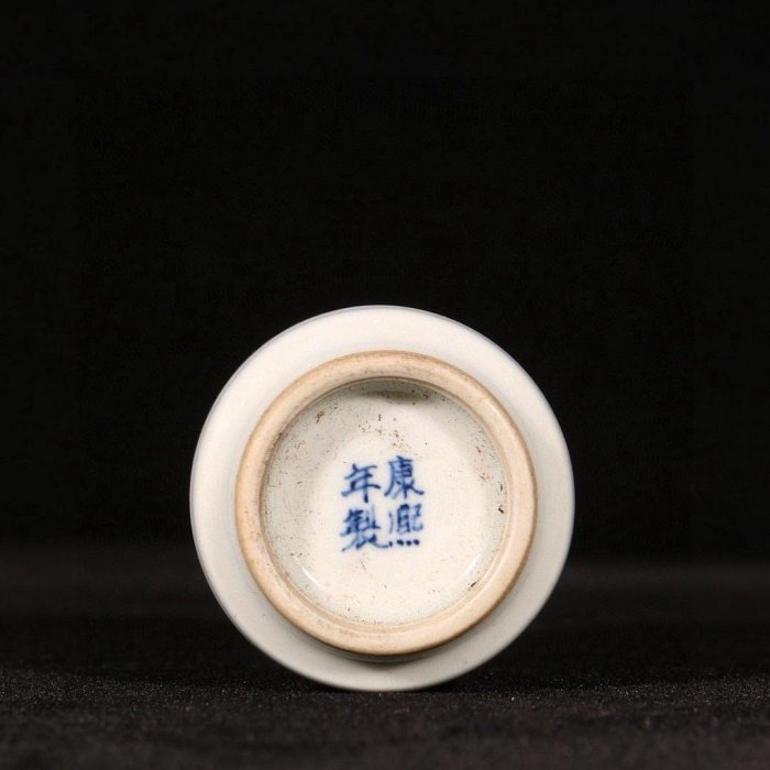 清康熙青花挑貨郎紋鼻煙壺??尺寸高10直徑3.5厘米舊藏古玩古董【承古轩