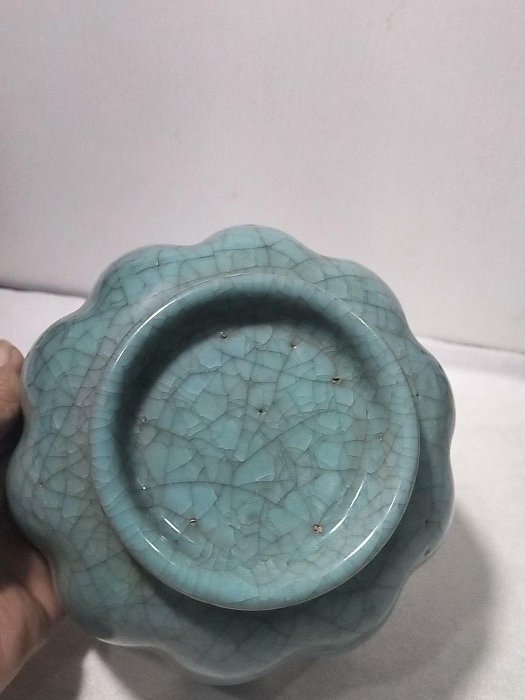中国宋元時代 高古磁器 香合 小罐 蓮花浮彫蓋 石質感釉 灰白青色 貫入