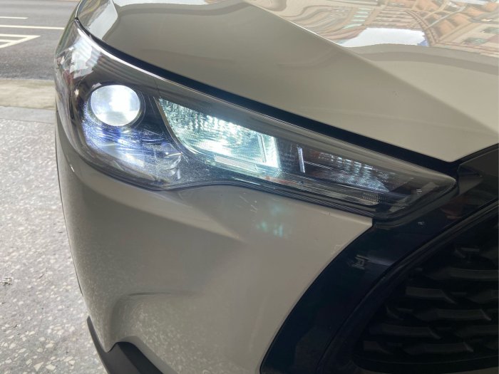 COROLLA CROSS 日行燈 燈泡 18LED 白光 超亮 台灣製