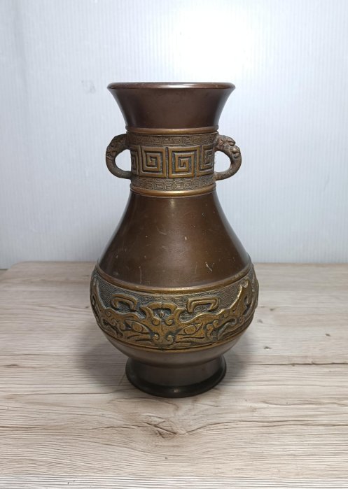 時代　金重分銅印　備前花瓶　木箱付　高さ22.5㎝ 東Y7-0527② 時代 金重分銅印 備前花瓶 木箱付 高さ22.5㎝ 東Y7-