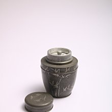 茶托，古錫製，清時代「林克瑞製」「長江萬龍瑞香殊店」 茶托，古錫製，清時代「林克瑞製」「長江萬龍瑞香殊店」