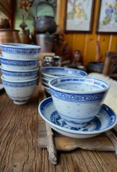 景德鎮567年代手工玲瓏青花盤龍茶杯，主人珍藏無瑕中古品，嚴選推薦