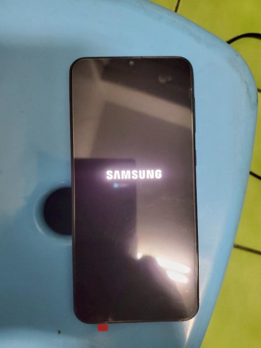工作機～Samsung 三星 Galaxy A20 3G32G 八核心 6.4吋二手手機八核心傳說對決紀念版