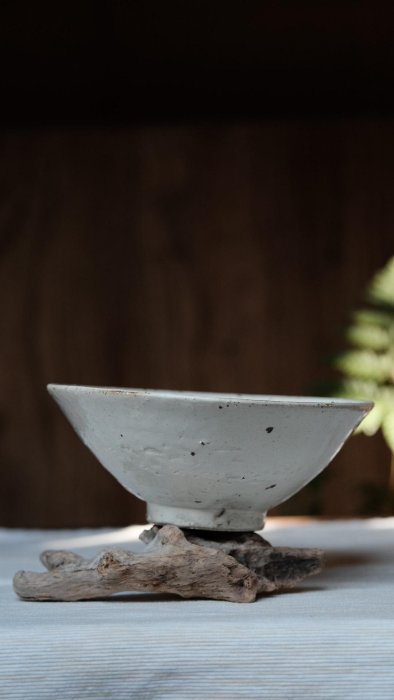 日本現代陶藝名家，笠間燒名家寺本守作，白色粉引抹茶碗，不是一般的