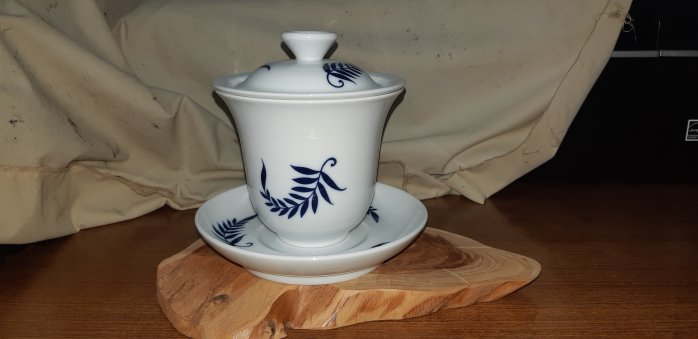 台湾  自然窯製 染付茶器 『玉露慮盃』 台湾 自然窯製 染付茶器 『玉露慮盃』 自然窯玉露杯的價格