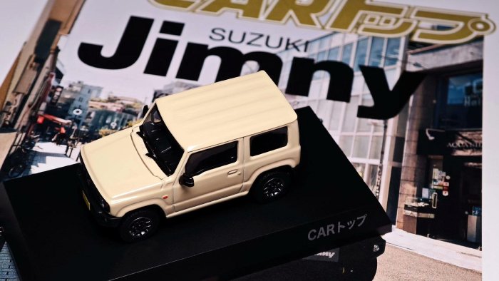 京商KY 車書鈴木吉姆尼Jimny 土黃色Tsutaya限定1/64 車書限定套裝含一