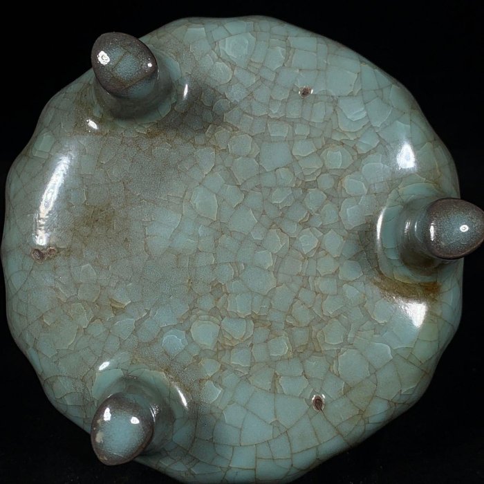 宋汝窯冰裂紋雙耳三足爐，高12.5直徑12.5cm，3001531 瓷器官窯汝窯【古