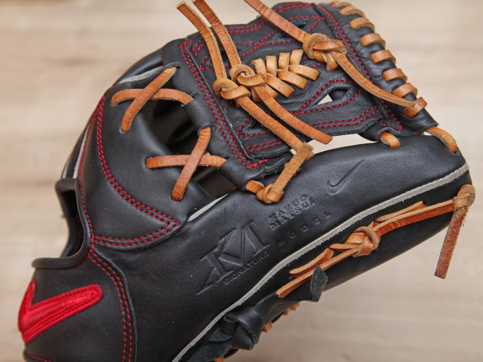 NIKE 松井稼頭央モデル シグネチャー KMウェブ ナイキ 一般用大人