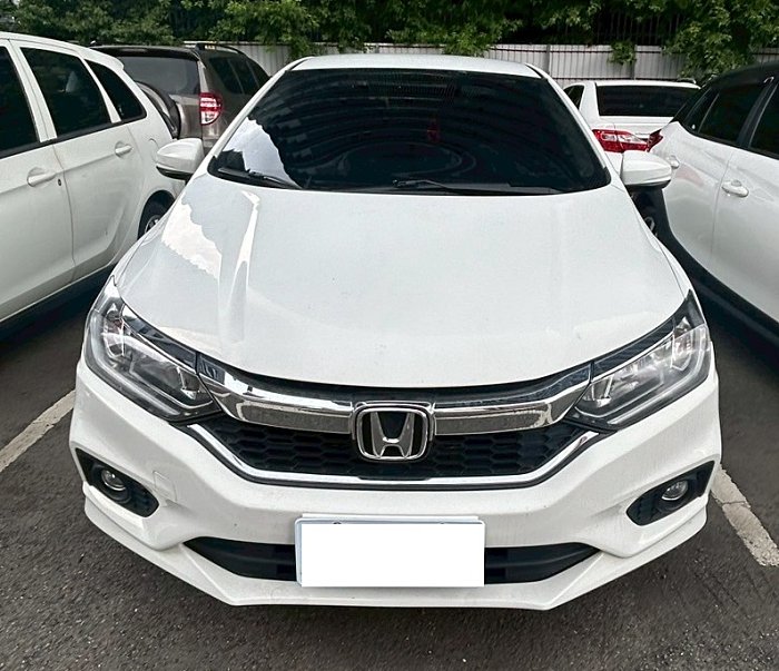2018年HONDA  CITY 白色 1.5L