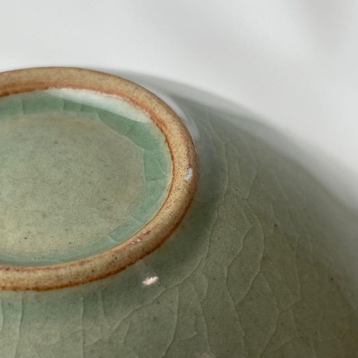 高麗青磁象嵌茶碗