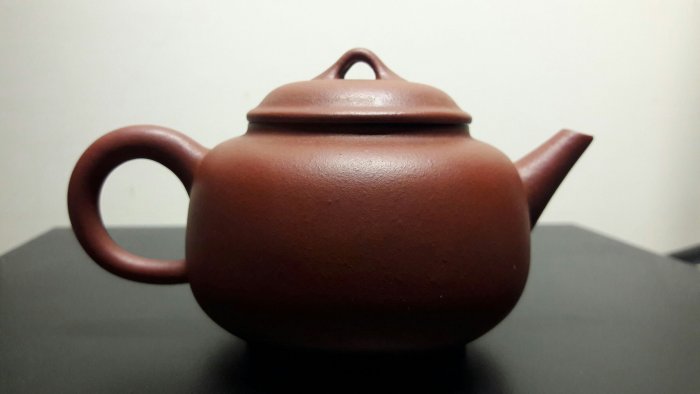 中國宜興紫砂壺高法娣石凳一廠泥料佳工藝普通早期商品非精品有工具痕碳