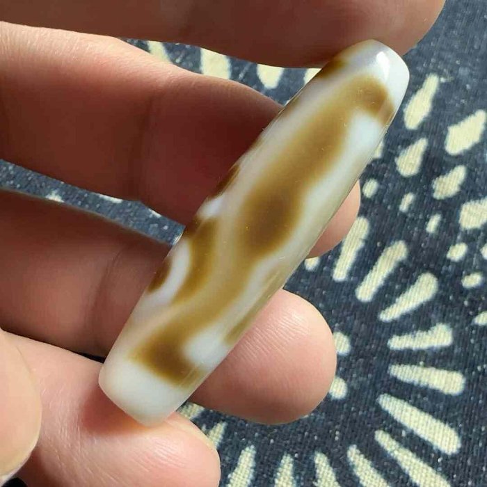 嚴選藏傳古法白化天珠，尺寸43.8mm，油潤純味推薦收藏天珠白化天然