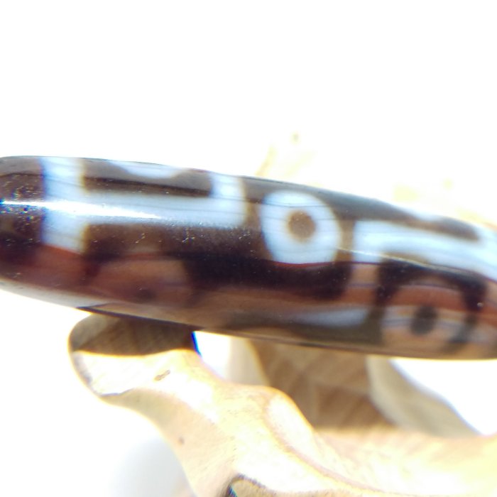 ☆西蔵至純天珠☆XT8906 朱砂龍紋 九眼 特上級 69mm超巨大、入手難