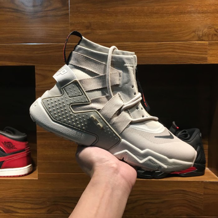 nike air huarache gripp aq2802