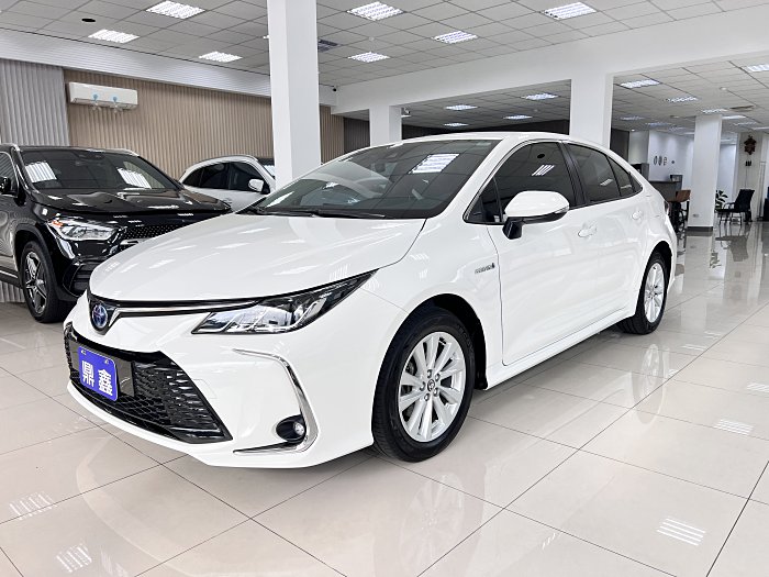一車傳三代省油神車 Altis Hybrid油電尊絕版 一公升跑25公里 保固內