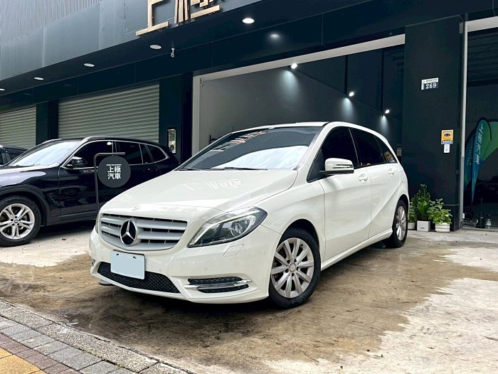 實車實價 B180 W246 保固一年 認證車 上極汽車 B200