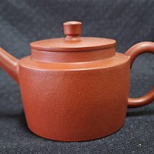 乾隆年製　朱泥茶壺 清乾隆朱泥壺-宇珍國際藝術| Yu Jen Taipei重要中國瓷雜工藝精品