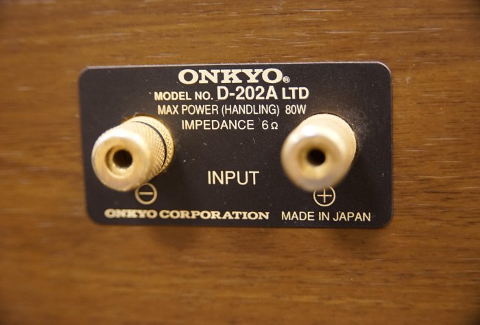 一元音響] 市面少見日本製ONKYO D-202A LTD 限定版高階重量級二音路
