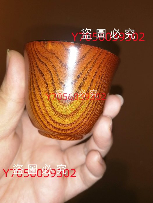 【専用】輪島塗　2段重箱　布着本堅地　 菊彫り詰め沈金　木製 輪島塗 2段重箱 布着本堅地 菊彫り詰め沈金 木製