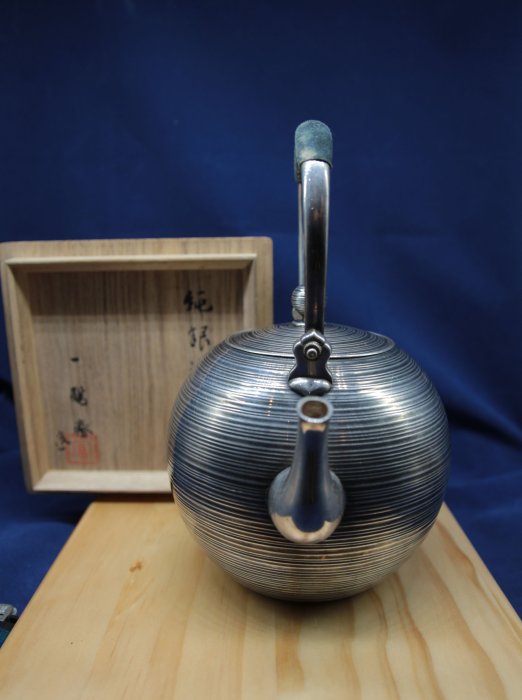 純銀製   置物   美術品 和器競売2025秋·成果｜【WAKI Auction 2025 Autumn】·Result Lot 188