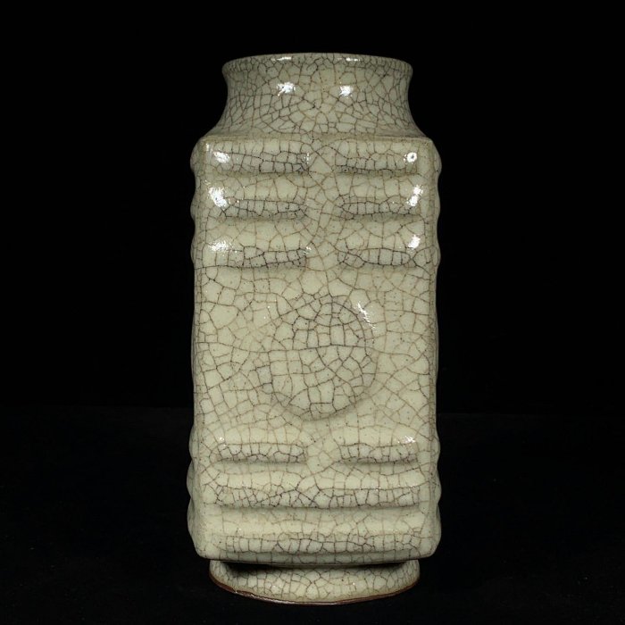 中国宋時代 官窯  八卦棕式瓶 宋哥窯八卦紋琮式瓶，高23直徑10.5cm，200155 瓷器官窯汝窯【古雲