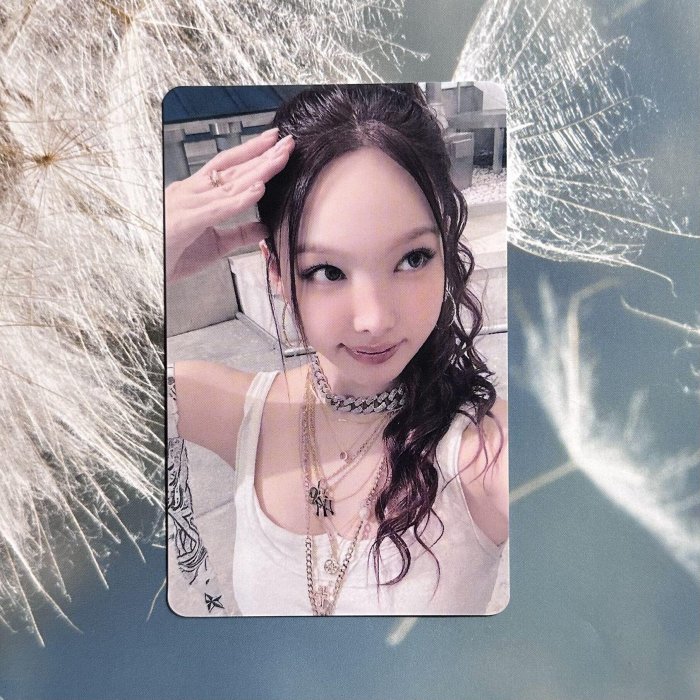 TWICE YZY1.0 網拍限量卡券直送到家嚴選好物可收藏twice yzy1.0 線上簽