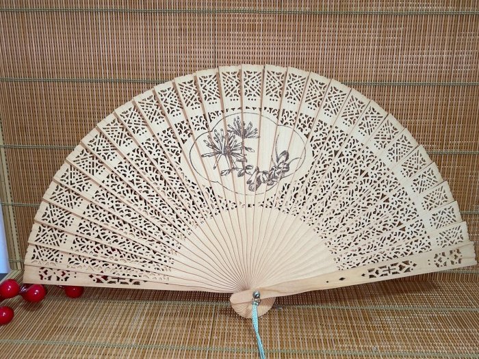 嚴選日本回流567年代正宗老白檀扇，手工繪製精美中國口扇，品味高雅宜