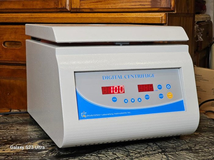 二手數位桌上型離心機 DSC-202SD，只能使用最高速6000ppm