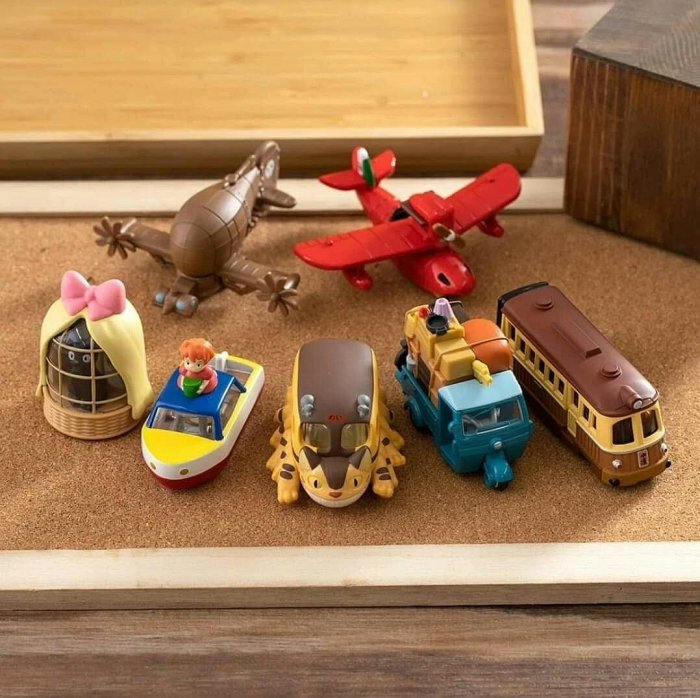 嚴選港版TOMY TOMICA宮崎駿系列模型車，魔女宅急便&龍貓經典再現 443 魔女宅急便 龍貓 三輪車