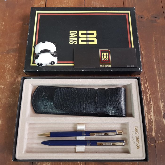 一元起標!! 庫藏新品!!  精品  DAKS  雙用筆 + 自動鉛筆  2支一起標  附原廠筆套