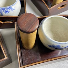 大正期 煙草盆 老紫檀 莨盆(一対) 煙草盆 竹灰吹き在銘 茶道具 古道具 古玩輕鬆拍】老日本古道具紫檀木斑竹緣盒染付梅竹紋瓷火入蓋付灰吹煙草