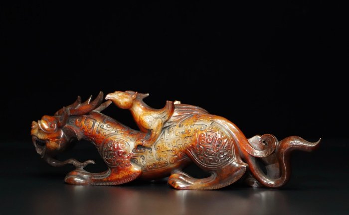 18855和田玉舊藏迴流精品瑞獸玉質剛性細膩油潤包漿醇厚沁色入骨雕工