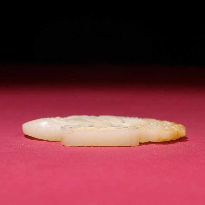 中古 和田白玉雕 福磬紋 透かし彫り 包銀佩 中国美術 玉佩 C1A196 臻品旧藏，和田白玉凤鸟佩包浆厚重沁色入骨，工艺精湛，犀利民藏绝佳珍