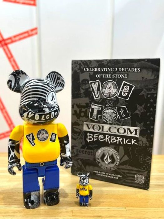未開封】激レア VOLCOM BE@BRICK 100% VOLCOM × BE@R BRICK の