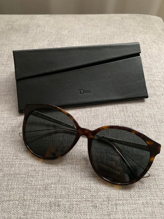 【chunyan春艷 】 全新Dior墨鏡女迪奧眼鏡太陽鏡女經典黑框CD墨鏡Confident1F