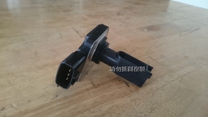 INFINITI QX4 3.3 外匯整理新品 空氣流量計 另有引擎腳 三角架 碟盤 來令片 發電機 壓縮機 鼓風機