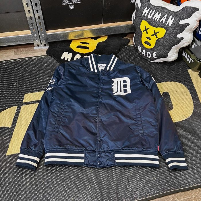 希望商店】WTAPS x MAJESTIC BENCH JACKET 14SS 經典虎頭刺繡夾克