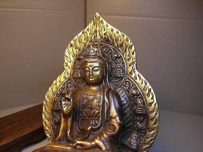 大瑞古玩~鎏金銅雕觀音座像/黃銅鎏金靠背觀世音菩薩/古董銅器