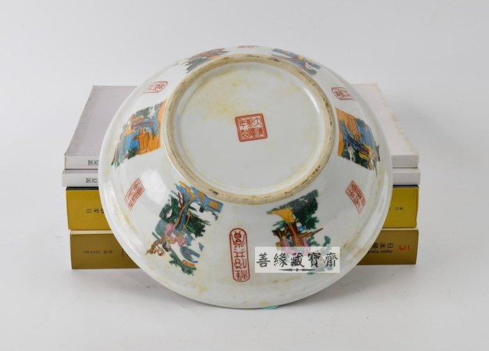 乾隆粉彩仕女圖瓷碗大清乾隆年制款經典粉彩技法細膩花卉亭臺古董收藏