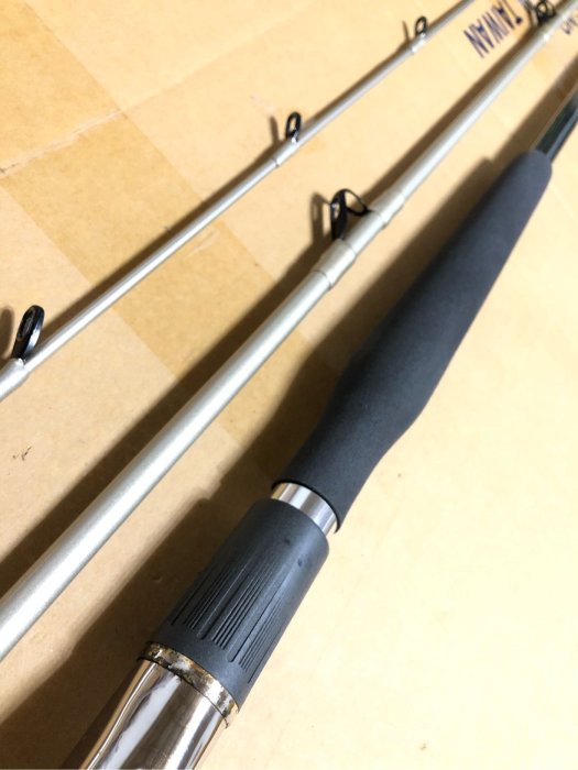日本製GAMAKATSU がま船真鯛30-360 十二尺並繼船竿烏鰡竿海釣竿路亞竿 日本製GAMAKATSU がま船真鯛30-360 十二尺並繼船竿烏鰡竿海釣竿路亞竿