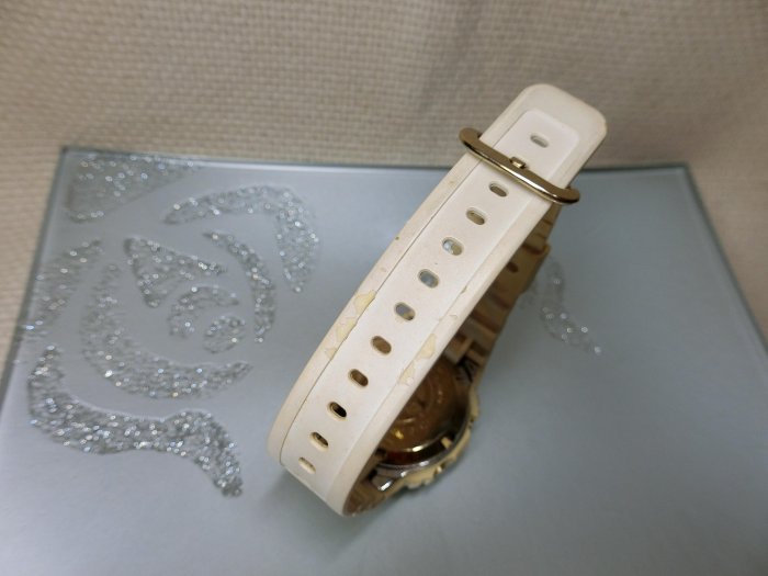收藏正規精品G-SHOCK DW-5025B 25週年限定白(旋轉金錶蓋)手錶92%NEW 收藏正規精品G-SHOCK DW-5025B 25週年限定白(旋轉金錶蓋)手錶92%NEW