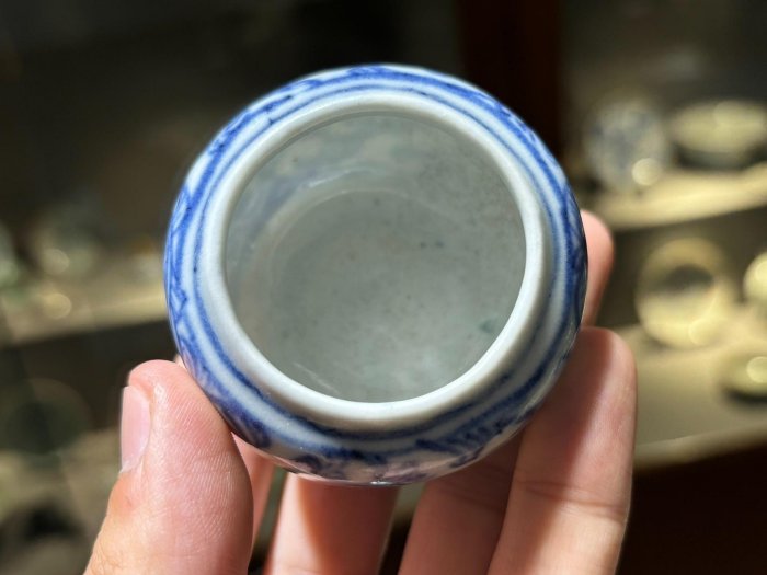 清代中期青花纏枝蓮紋水盂口徑3.75cm 高3.89cm 山東製泥料乾碩