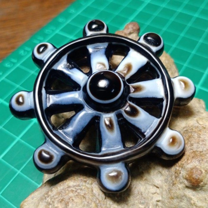 MH USK瑪瑙　無限法輪天珠　9-73 MH USK様専用瑪瑙 無限法輪天珠 9-73 九眼天珠 朱砂