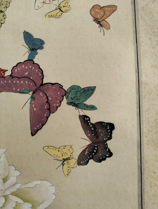 古董 書畫 肉筆 花蝶圖 嚴選八九年代明華絹本工筆畫作，蝴蝶與胡花卉精美圖樣，鏡心裝裱古雅